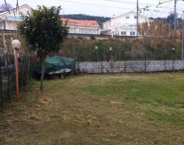 Borghetti אתר קמפינג 3*